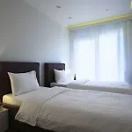 Platinum Mokotow * ワルシャワ